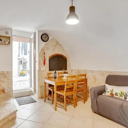 Апартаменты La Chicca Historic Center Beautiful Flat *